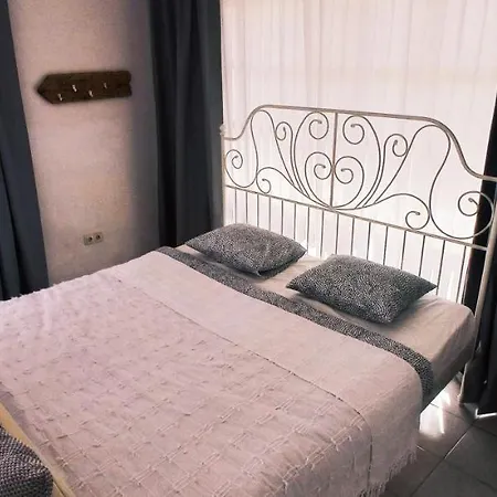 Apartment Mala Marta, 60qm Room, Near *