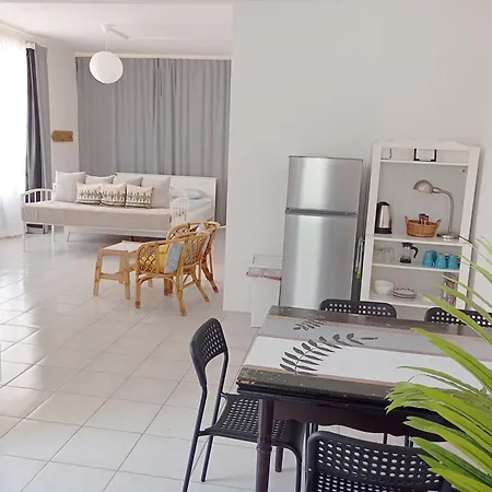 Apartment Mala Marta, 60qm Room, Near Kastela